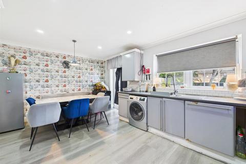 9 Wyndhurst Close, South Croydon, CR2 6EP