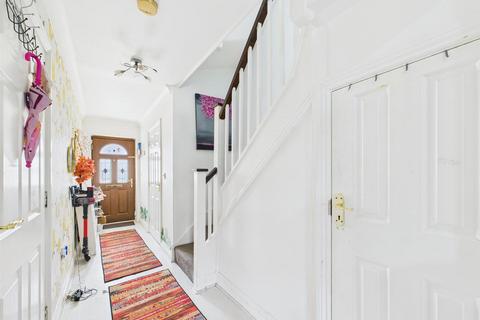 9 Wyndhurst Close, South Croydon, CR2 6EP