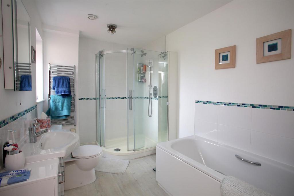 Ensuite