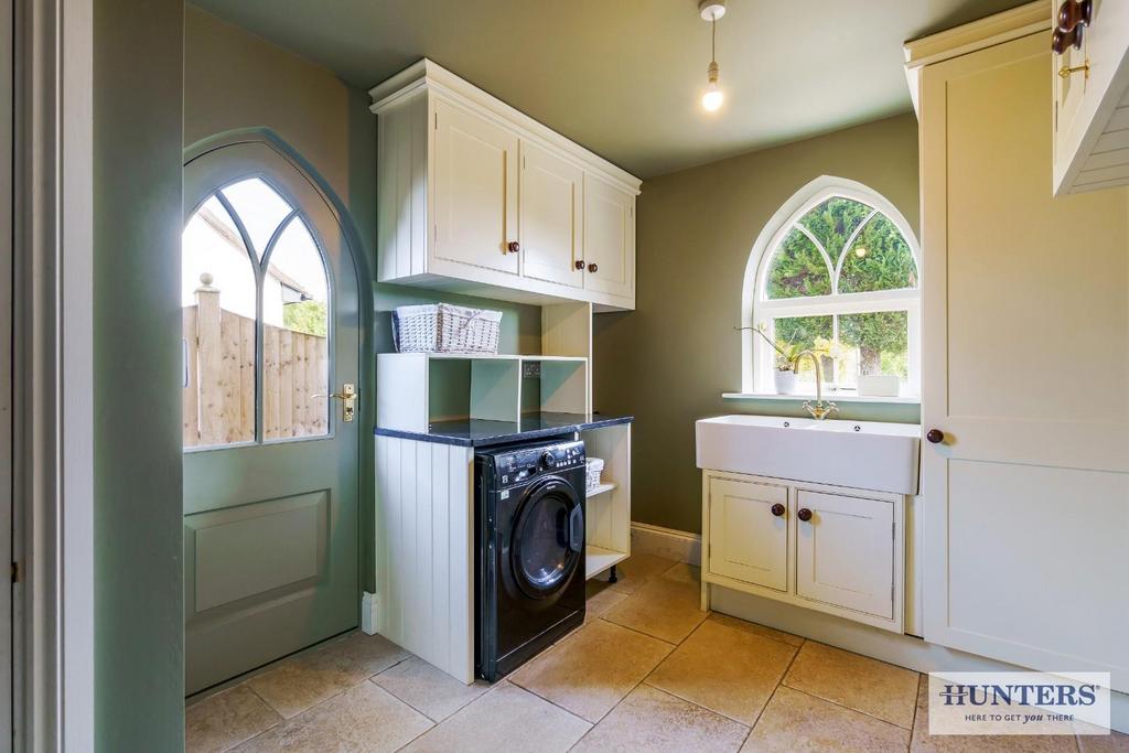 92702 Hazelnut Cottage Middlefield Lane Kirk Smeat