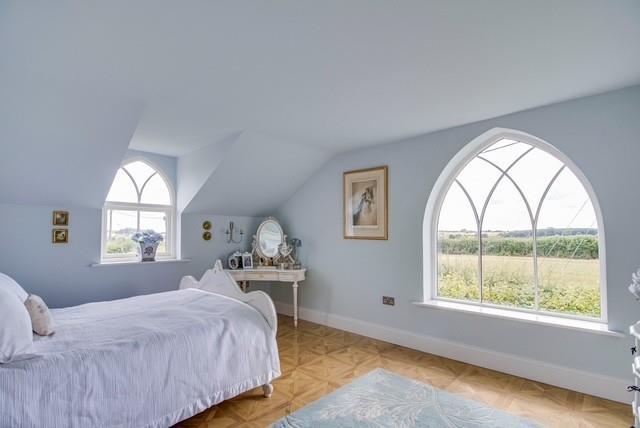 HAWTHORNE BEDROOM12.jpg