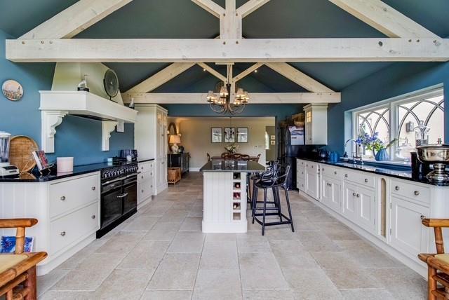 HAWTHORN KITCHEN 1.jpg