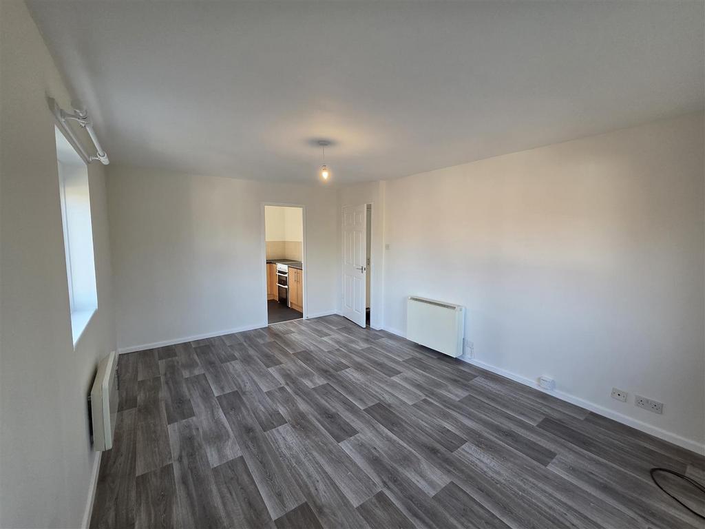 Sitting room 2.jpg
