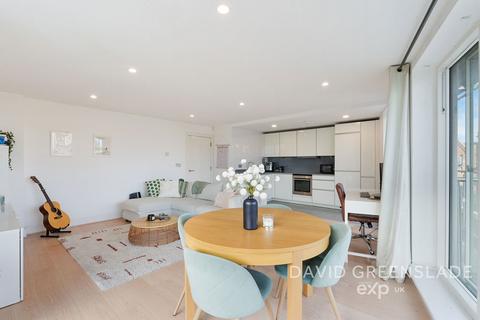 2 bedroom apartment for sale, 1 Yeo Street, London E3