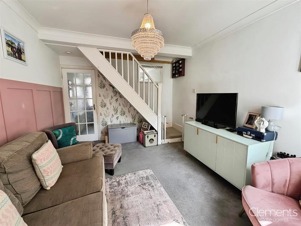 Ba4fd260-Living 20 Room 202.jpg