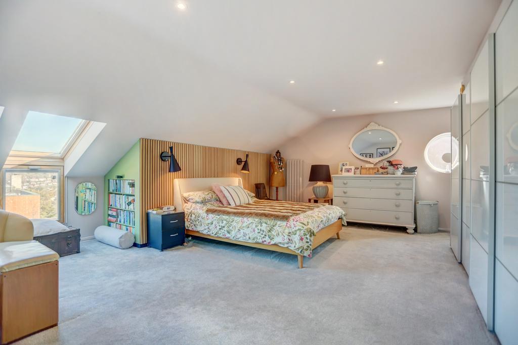 Bedroom8