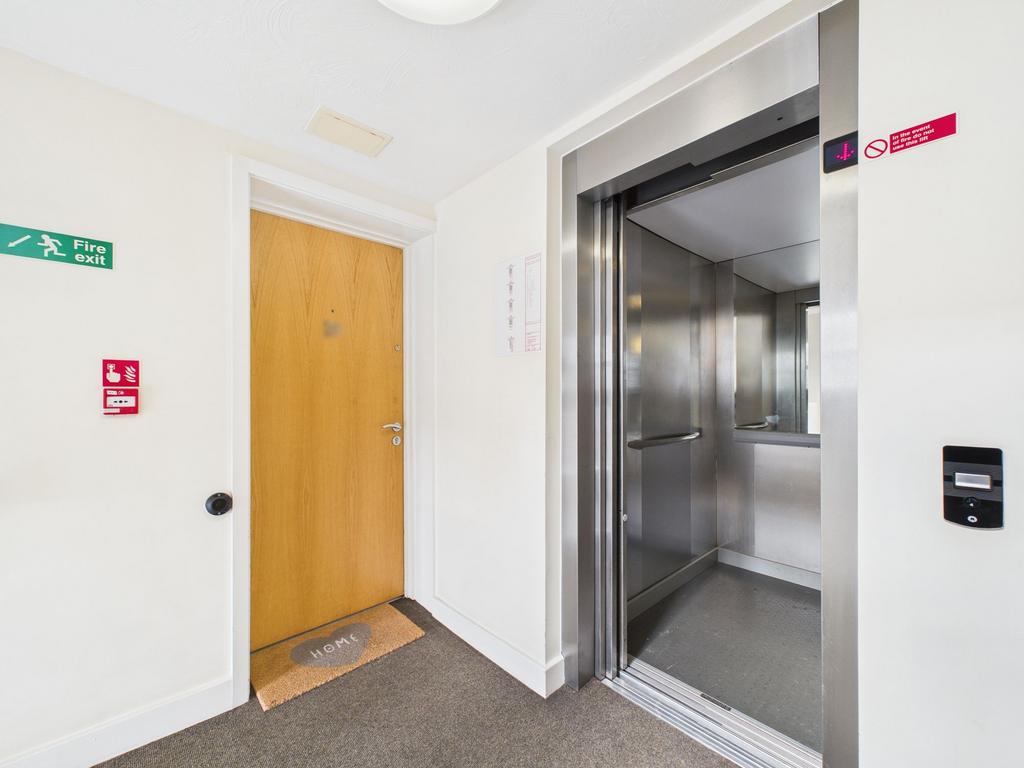 Lift and Door