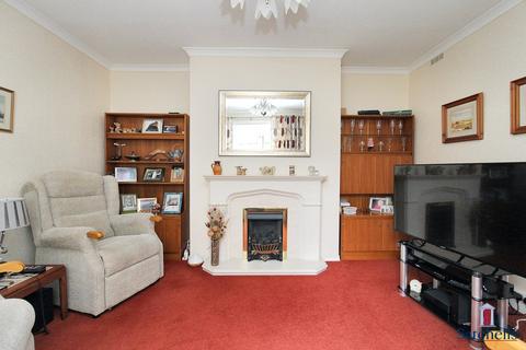 3 bedroom semi-detached house for sale, Southern Way, Letchworth Garden City, SG6