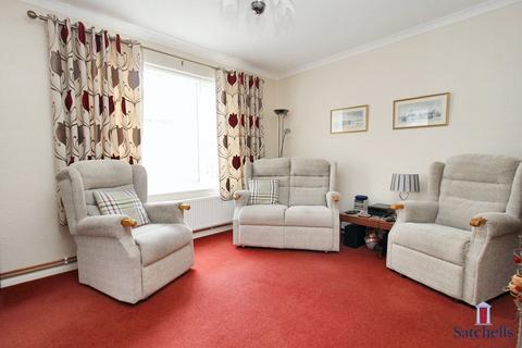 3 bedroom semi-detached house for sale, Southern Way, Letchworth Garden City, SG6