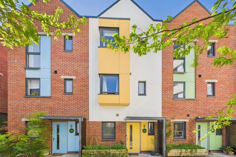 4 bedroom terraced house for sale, Paintworks, Bristol BS4