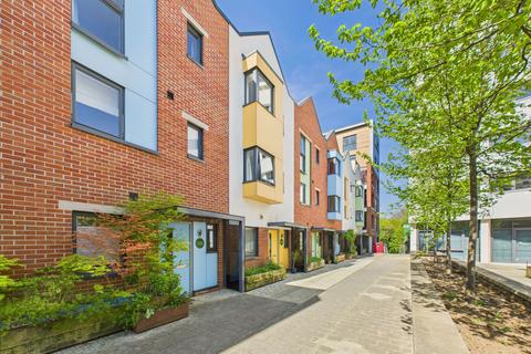4 bedroom terraced house for sale, Paintworks, Bristol BS4