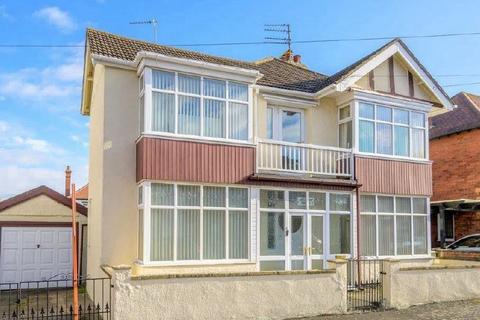4 bedroom detached house for sale, Marine Avenue, Skegness PE25