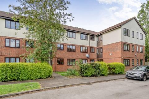 Scotts Avenue, Sunbury-on-Thames TW16