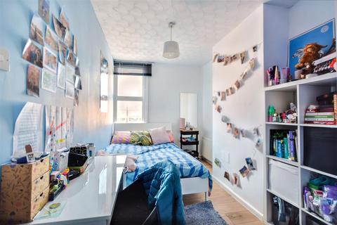 3 bedroom terraced house for sale, Ellis Grove, Beeston, Nottingham