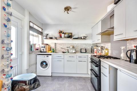 3 bedroom terraced house for sale, Ellis Grove, Beeston, Nottingham