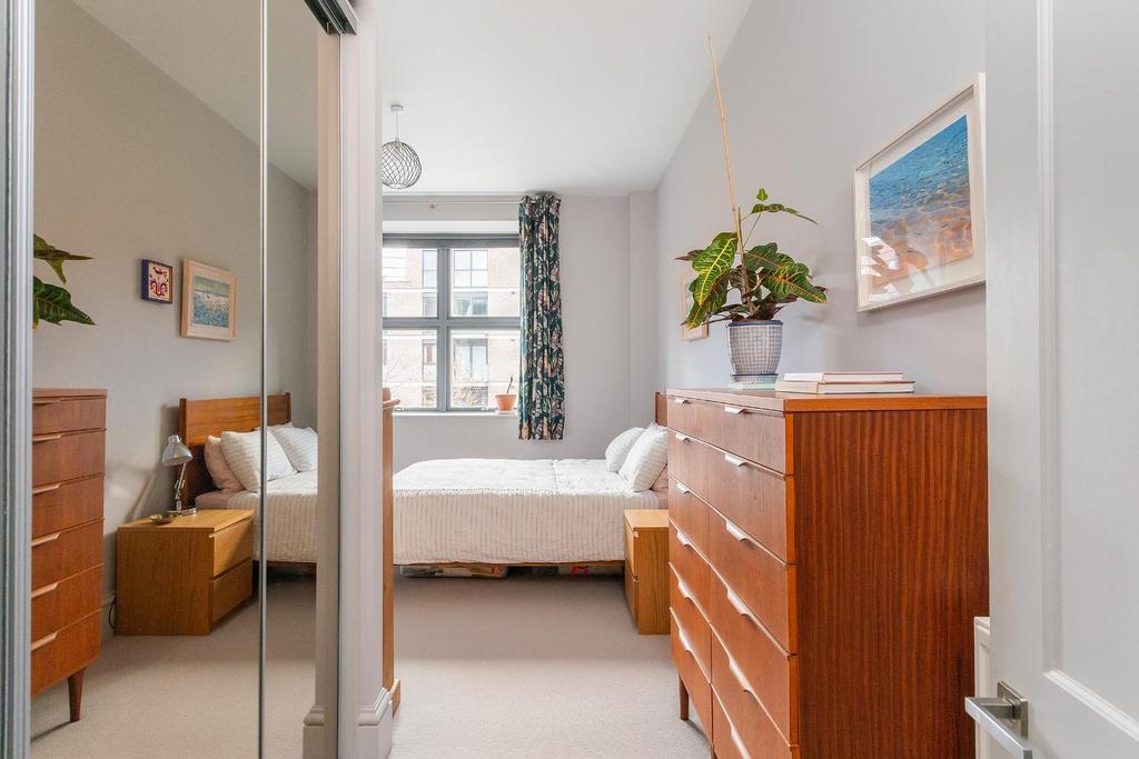 1 C1 HBR - Bedroom J.jpg