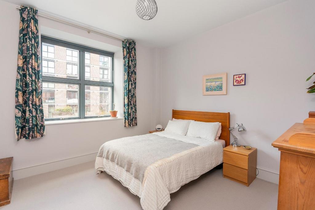1 C1 HBR - Bedroom H.jpg
