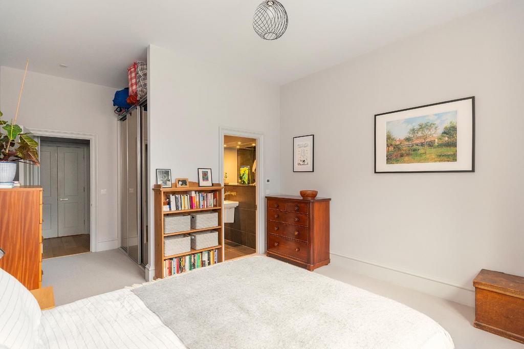 1 C1 HBR - Bedroom E.jpg