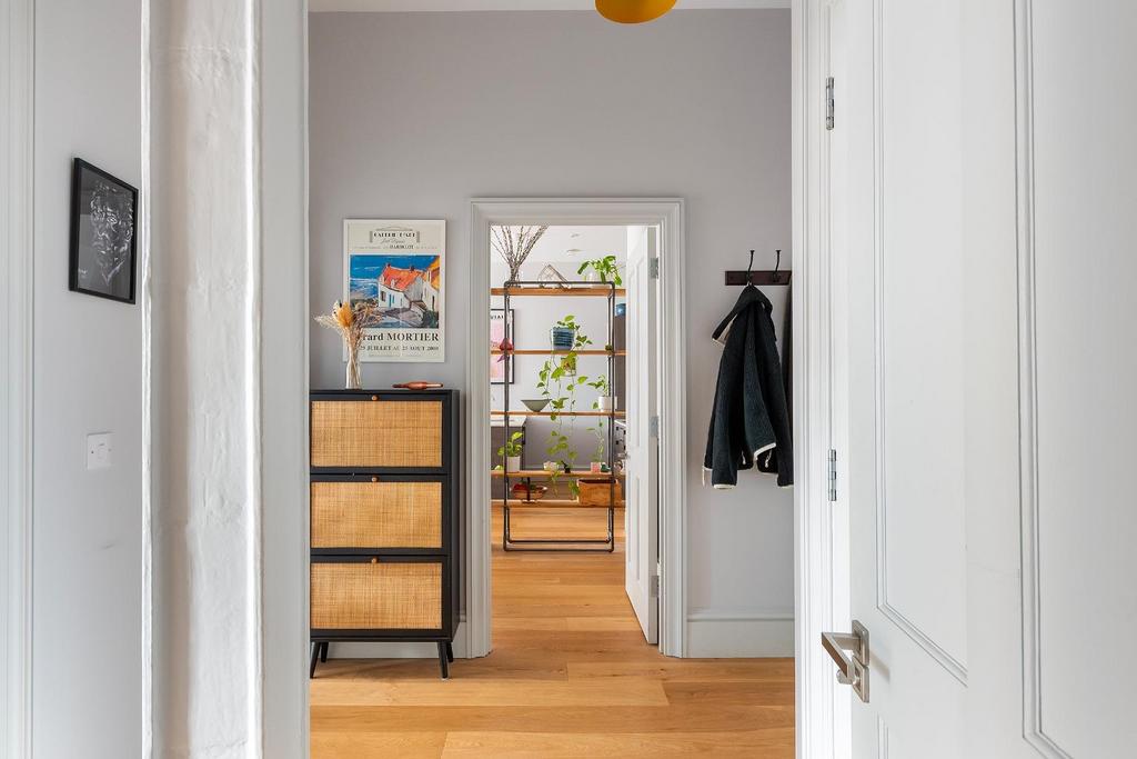 1 C1 HBR - Hallway B.jpg