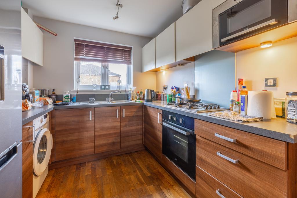 2 e4 a6174 hdr