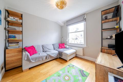 3 bedroom flat for sale, Latchmere Road, Battersea
