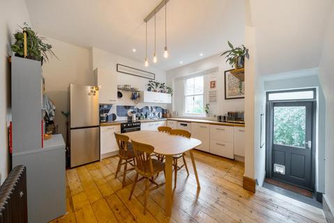 2 bedroom flat for sale, Lilford Road, Camberwell SE5