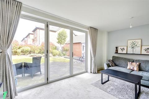 3 bedroom detached house for sale, Badger Vale, Wollaton, Nottingham