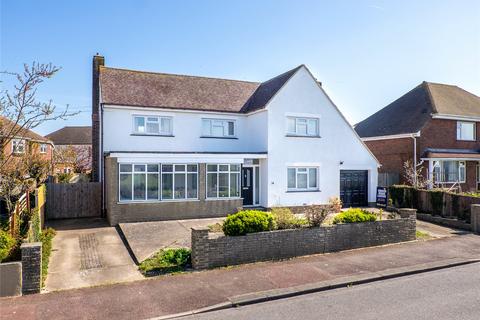 4 bedroom detached house for sale, Kingsway, Darland, Kent, ME5