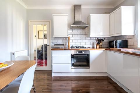 4 bedroom detached house for sale, Kingsway, Darland, Kent, ME5