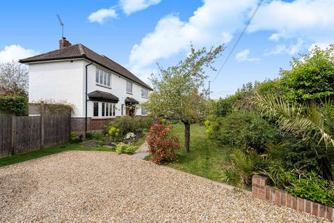 4 bedroom detached house for sale, Laleham Road, Staines-upon-Thames, TW18