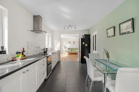 4 bedroom detached house for sale, Laleham Road, Staines-upon-Thames, TW18