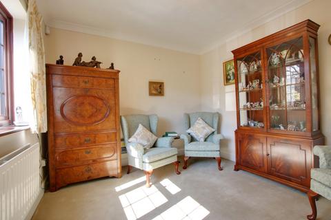 4 Brookmeadow, Fareham, PO15 5JH