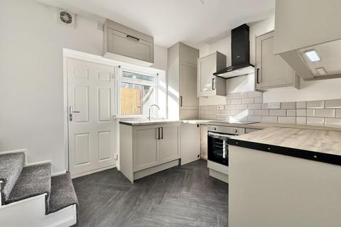 2 bedroom terraced house for sale, Pontefract Road, Barnsley