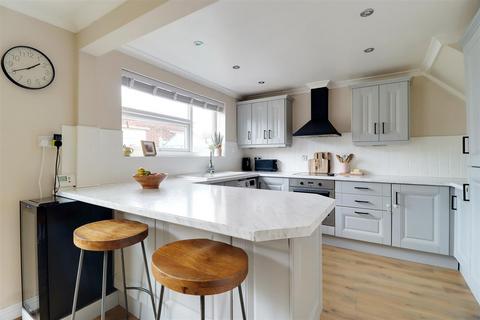 3 bedroom end of terrace house for sale, Chapel Meadows, Gilberdyke