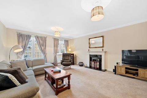 4 bedroom townhouse for sale, Duchess Court, Weybridge, KT13