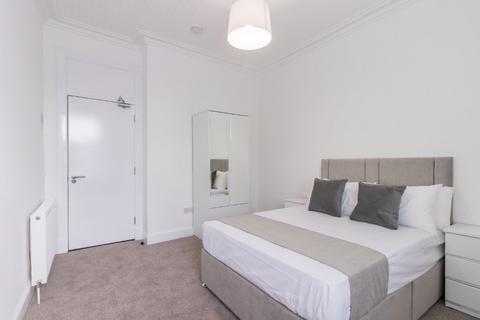 3 bedroom flat to rent, Blackness Road, West End DD2