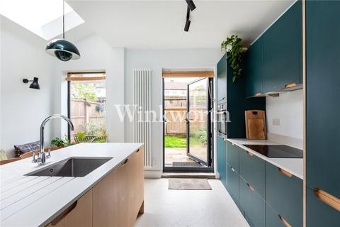 36 Cissbury Road, London, N15 5QA