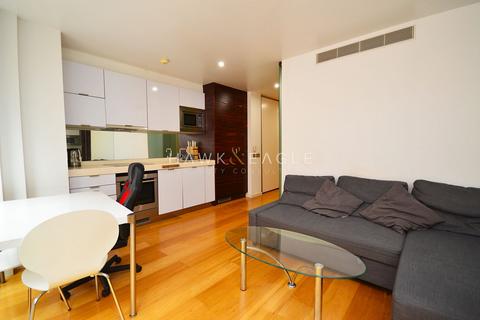 Studio to rent, Fairmont Avenue, London, Greater London. E14