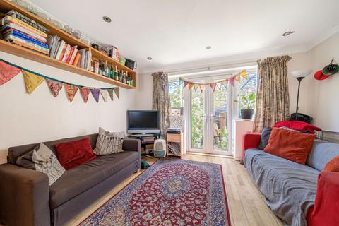 4 bedroom end of terrace house for sale, Greenland Quay, Surrey Quays
