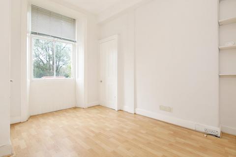 15/1 Chancelot Terrace, Edinburgh, EH6 4SS