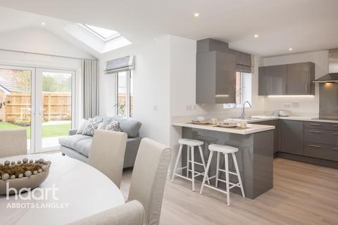 3 bedroom detached house for sale, 6 Ventura Way, Bovingdon, HP3 0GR