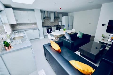 3 bedroom house to rent, Fell Street, Liverpool L7
