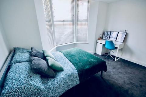 3 bedroom house to rent, Fell Street, Liverpool L7