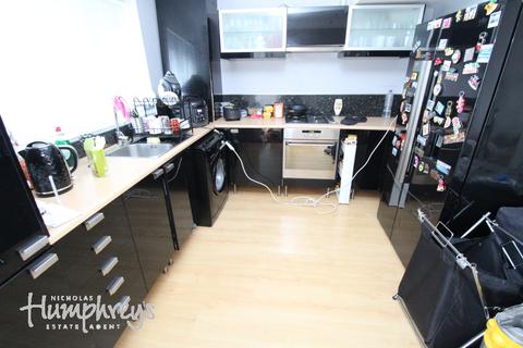 3 bedroom terraced house for sale, Queslett Road, Birmingham B43
