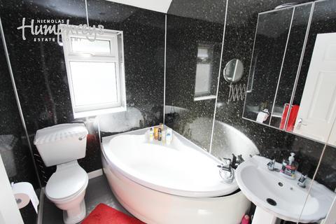 3 bedroom terraced house for sale, Queslett Road, Birmingham B43