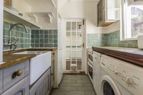 2 bedroom house to rent, South Ealing Road, London W5