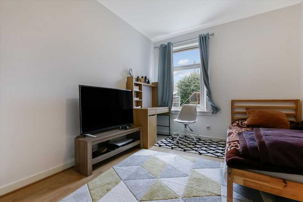 Bedroom Three (1)