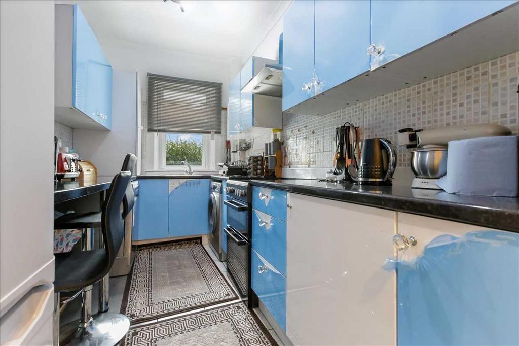 Breakfasting Kitchen