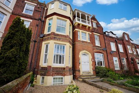 1 bedroom flat for sale, Norwich Road, Cromer, NR27