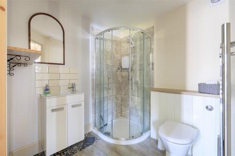 3 bedroom cottage for sale, London Road, Beccles NR34